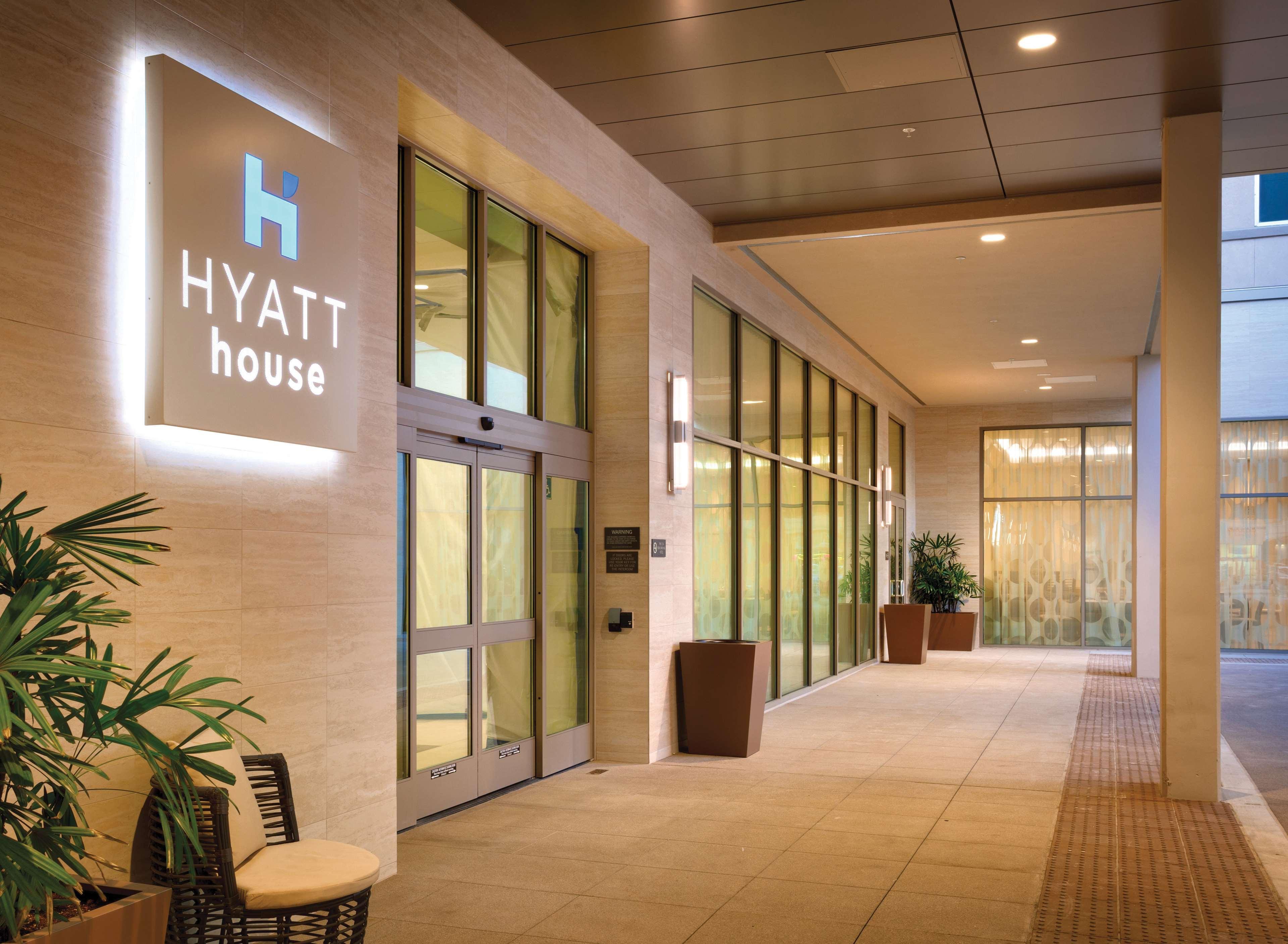 Hyatt House At Anaheim Resort/Convention Center Екстериор снимка