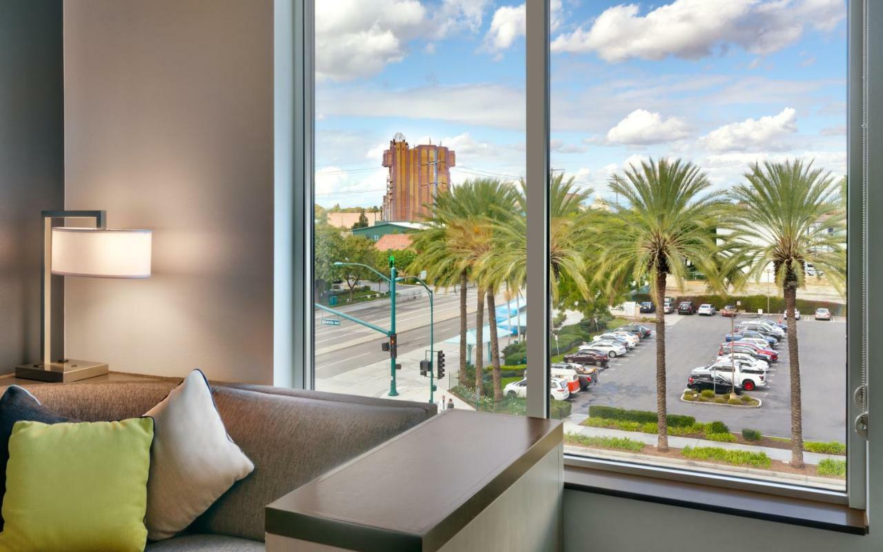 Hyatt House At Anaheim Resort/Convention Center Екстериор снимка